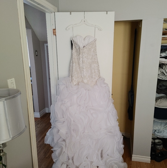 Mori Lee by Madeline Gardner Wedding Gown - Picture 4 of 9